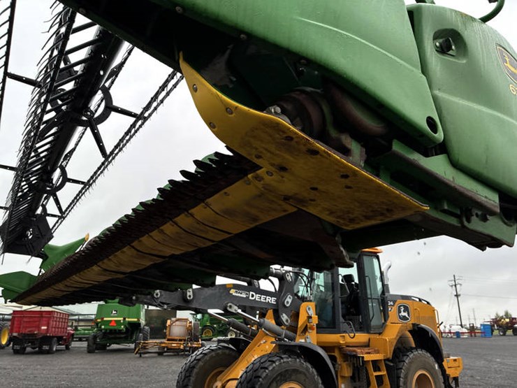 2013-john-deere-635f-image-38