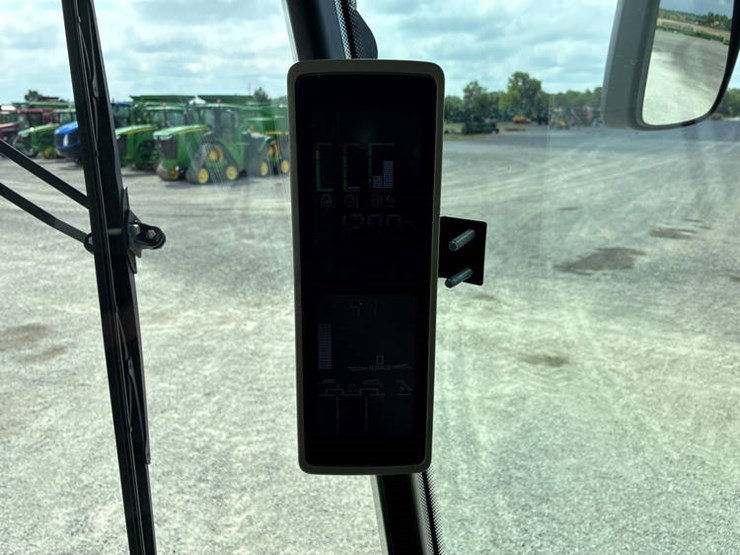 2015-john-deere-s680-image-107