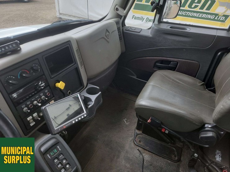 2017-international-workstar-7300-image-8