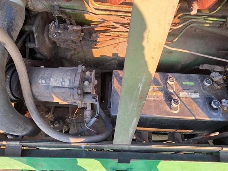 john-deere-4420-image-39
