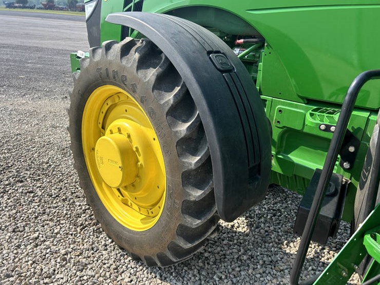 2012-john-deere-8285r-image-43