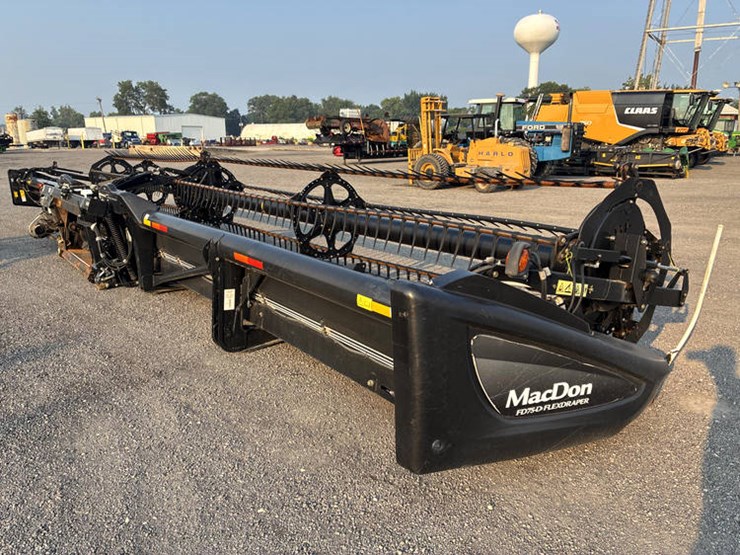 2015-mac-don-fd75-image-8