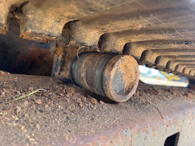 komatsu-pc27mr-2-image-16