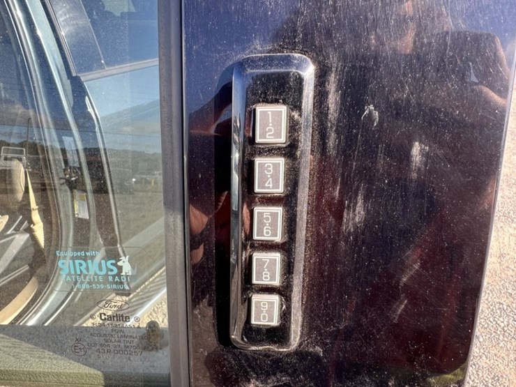 2015-ford-f150-xlt-image-25