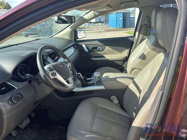 2012-ford-edge-image-11