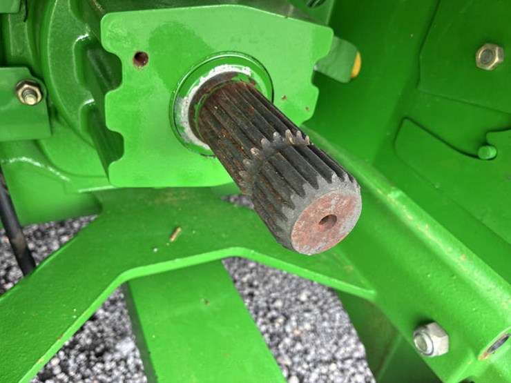 2009-john-deere-8430-image-24