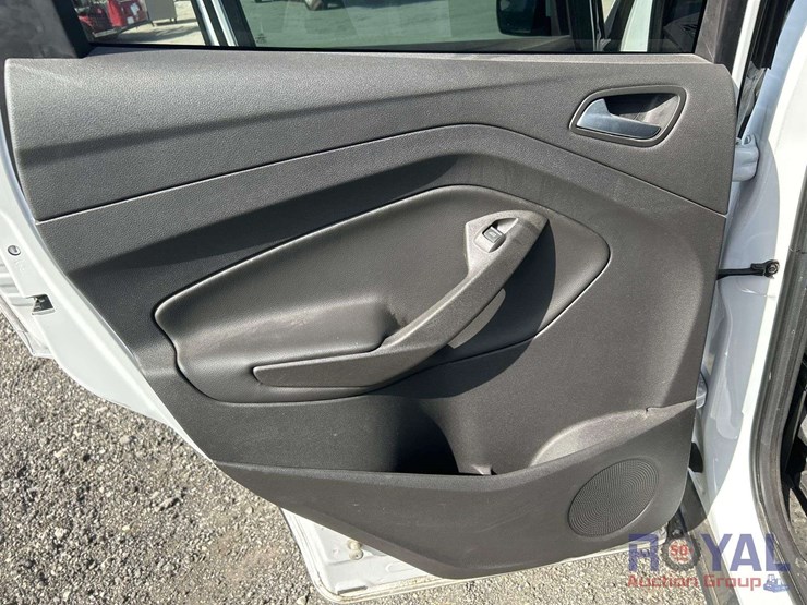 2015-ford-escape-image-21