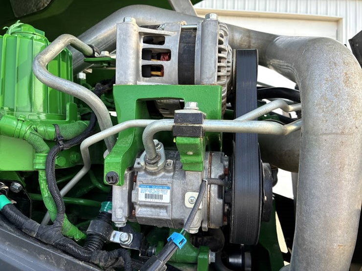 2022-john-deere-8r-310-image-75
