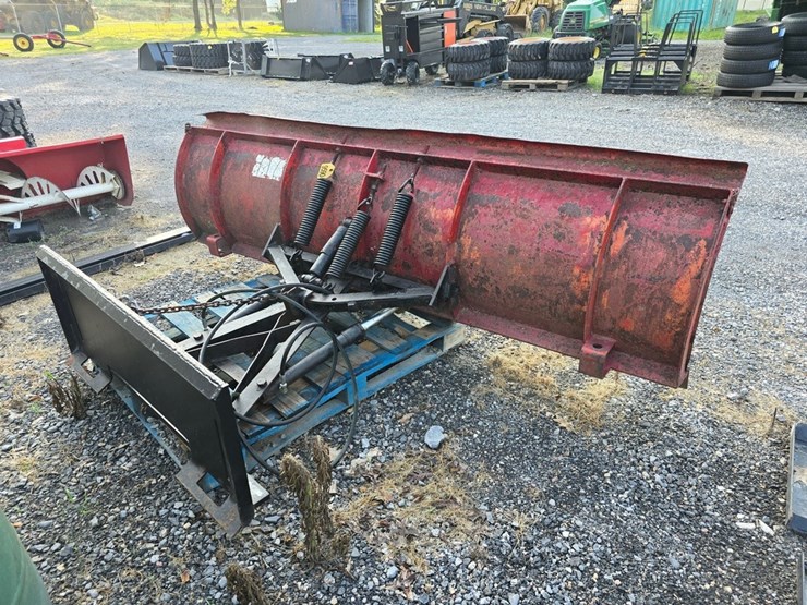 8'-skidloader-snow-blade-image-3