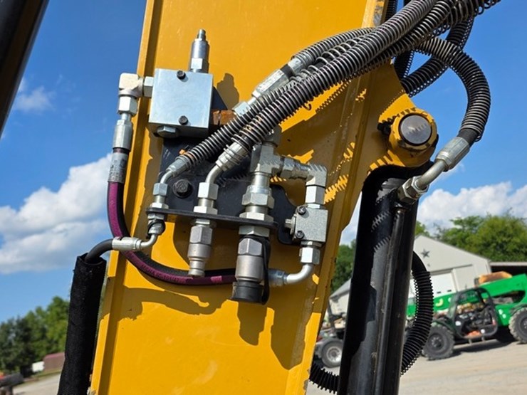 2023-caterpillar-310-image-56