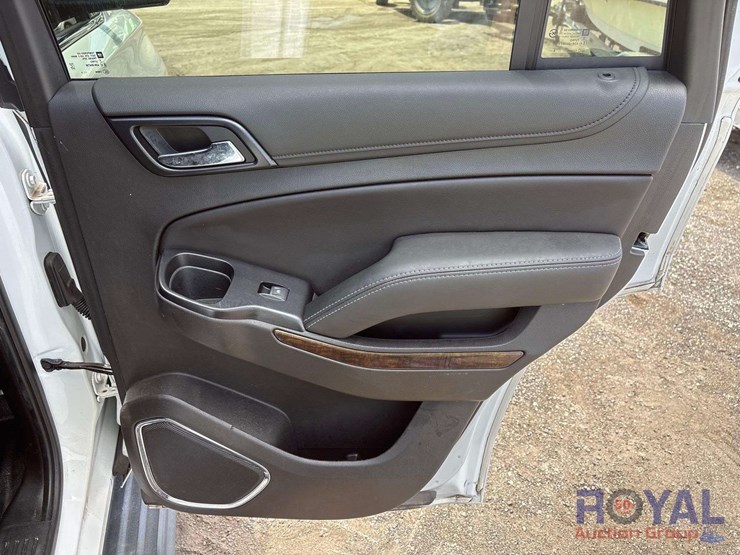 2019-chevrolet-tahoe-image-23