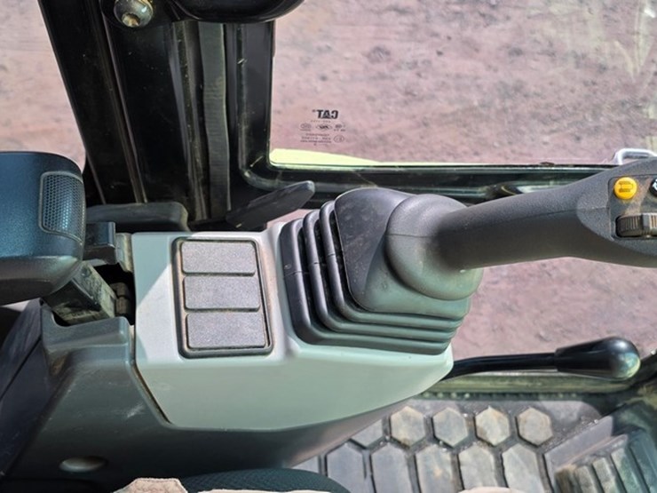 2023-caterpillar-310-image-77