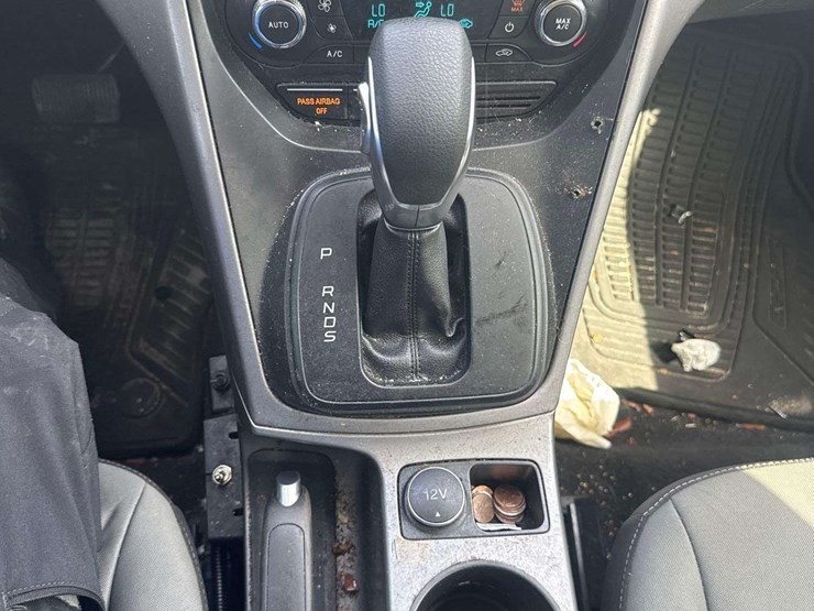 2016-ford-escape-image-17
