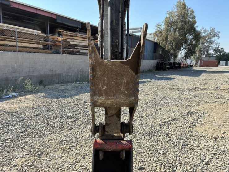 2017-takeuchi-tb290-image-9