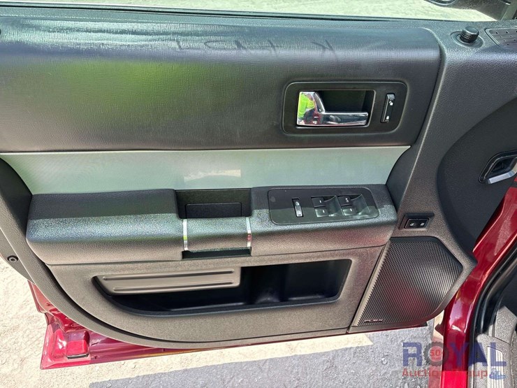 2014-ford-flex-image-8