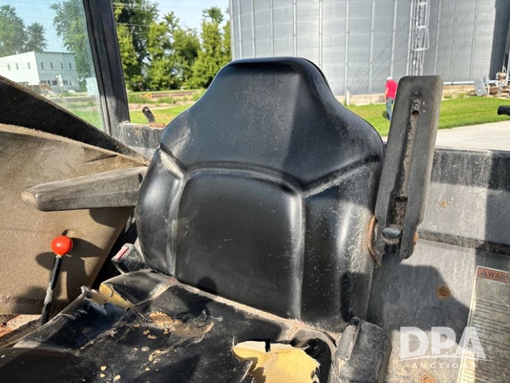 2006-wrangler-loader-(dr11926-unit-041)-image-36
