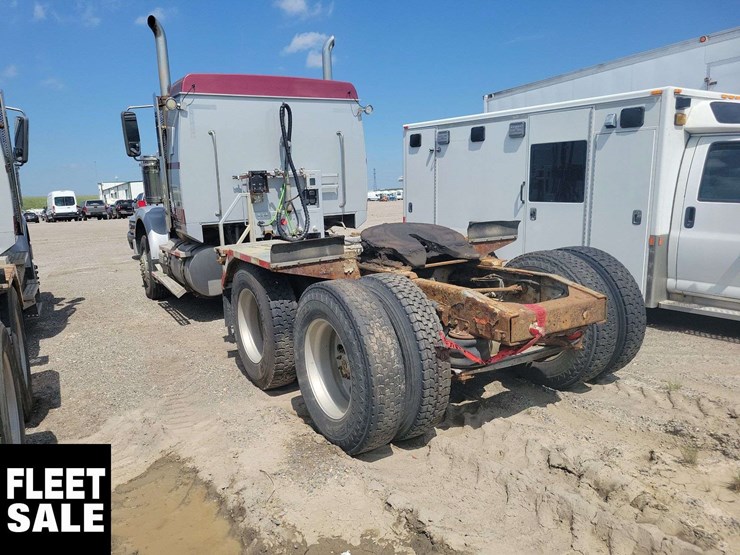 2014-western-star-4900-image-3