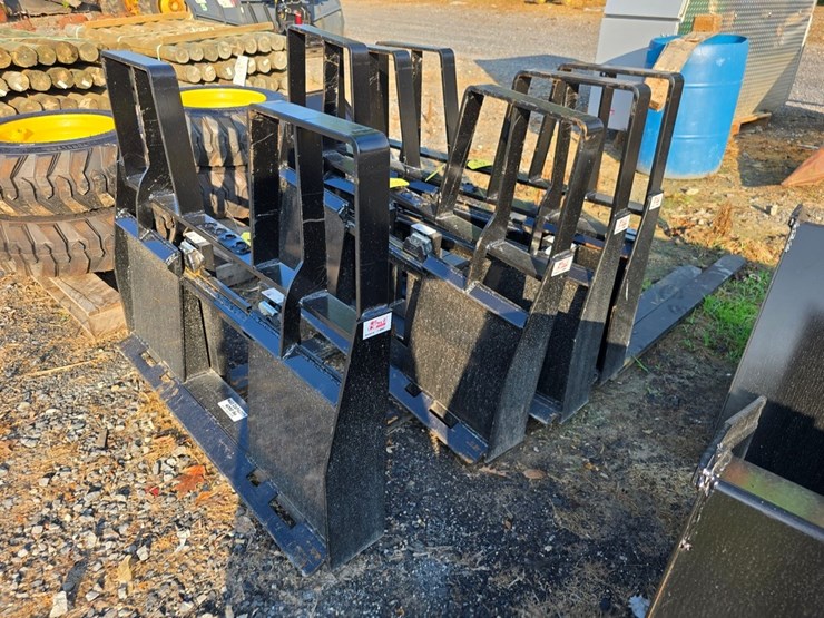 new-kivel-4200-lb.-skidloader-forks-image-1