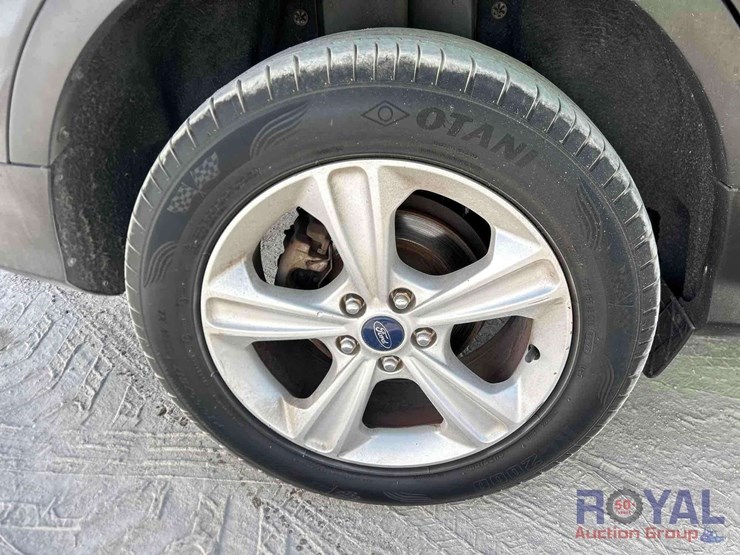 2015-ford-escape-image-41