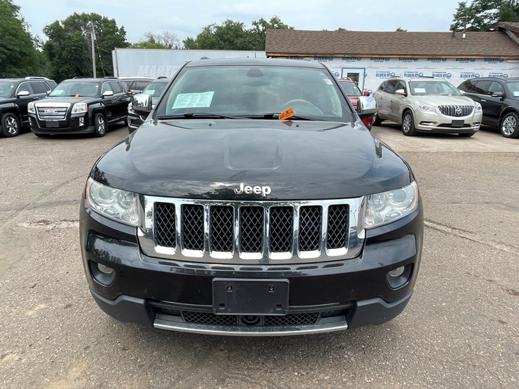 2013-jeep-grand-cherokee-image-2