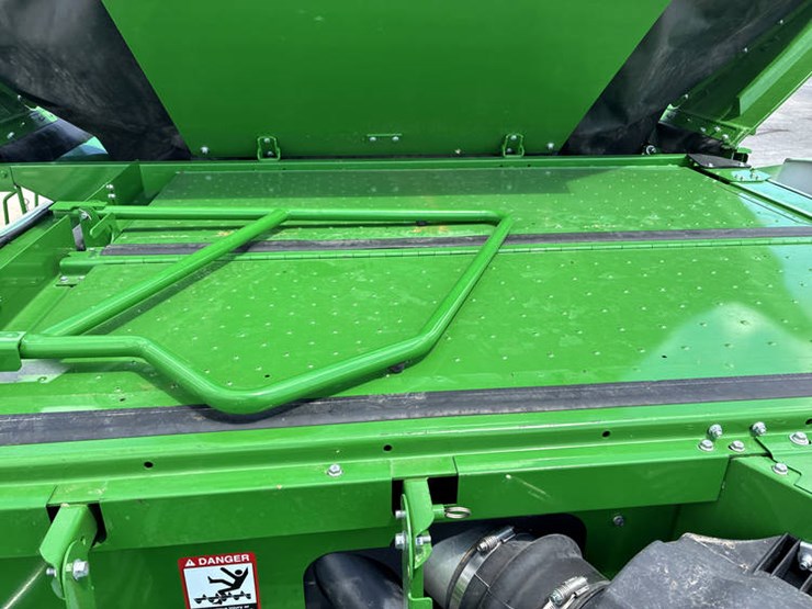 2023-john-deere-s780-image-92