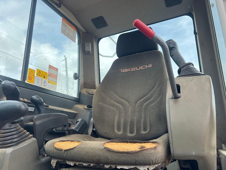 takeuchi-tb290-image-32