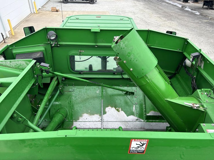 2001-john-deere-9550-image-82