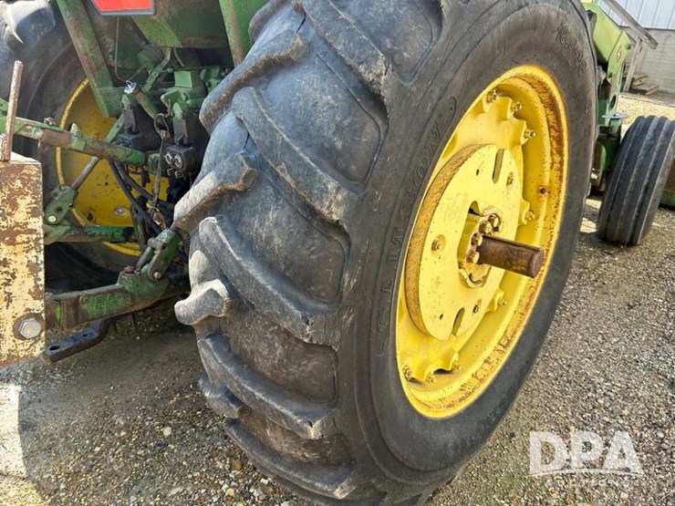 john-deere-4430-image-17
