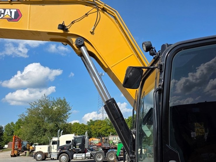 2023-caterpillar-310-image-17