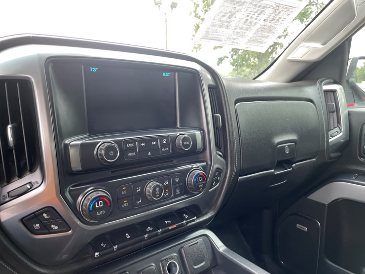 2016-chevrolet-silverado-image-50