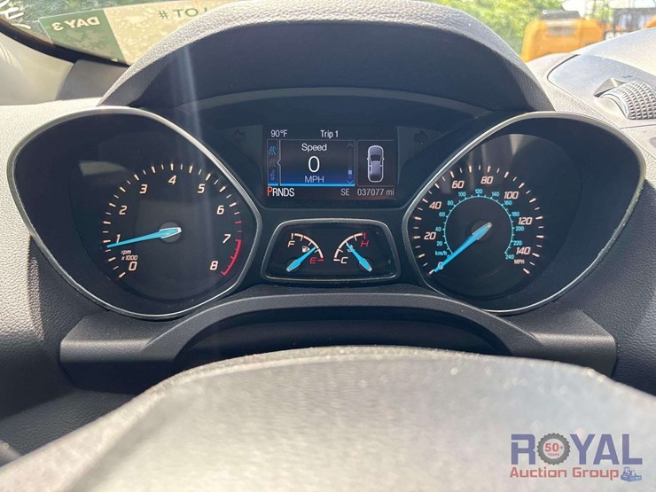 2016-ford-escape-se-image-14