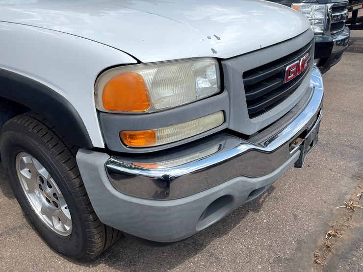 2006-gmc-1500-image-13