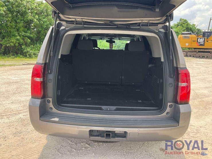 2018-chevrolet-tahoe-image-19