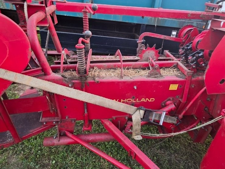 new-holland-276-image-19