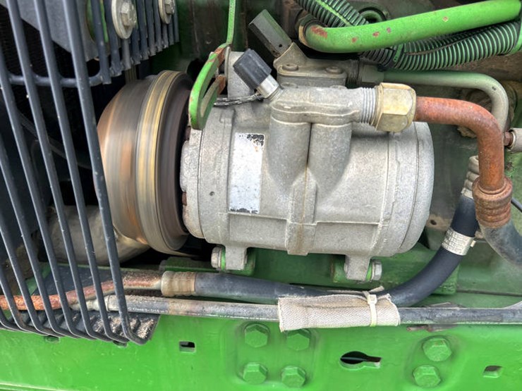 1990-john-deere-4455-image-35