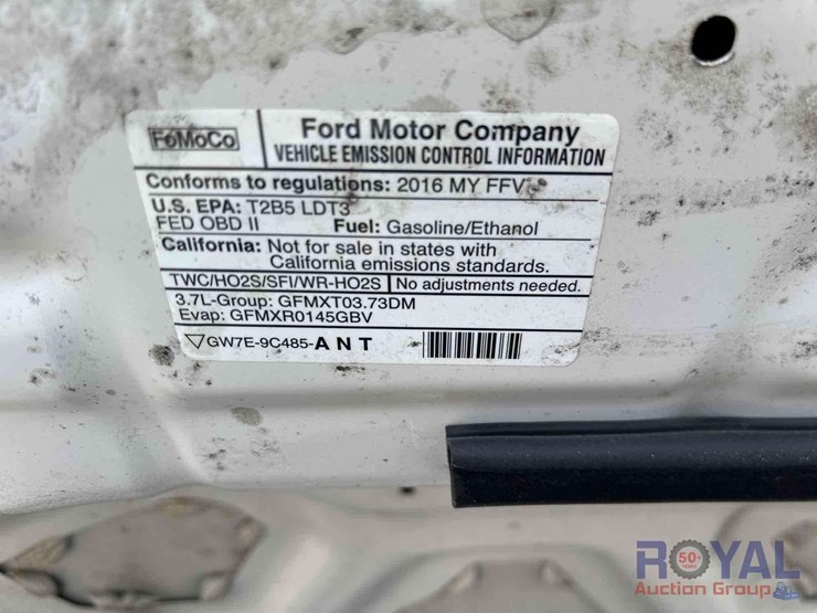 2016-ford-explorer-image-9