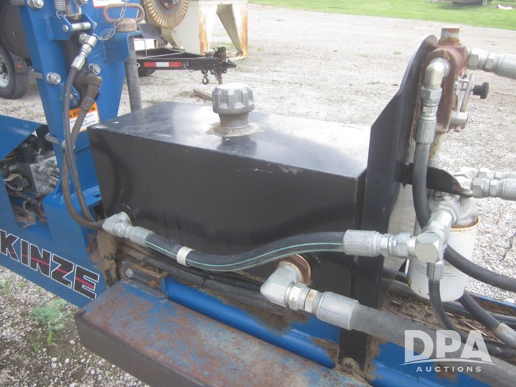 2010-kinze-3660-image-12