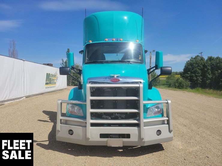 2019-peterbilt-579-image-5
