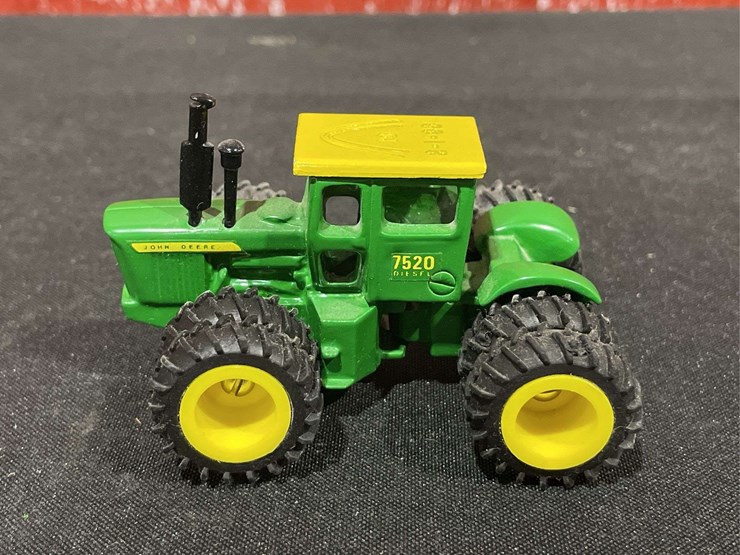 1998-john-deere-7520-image-3