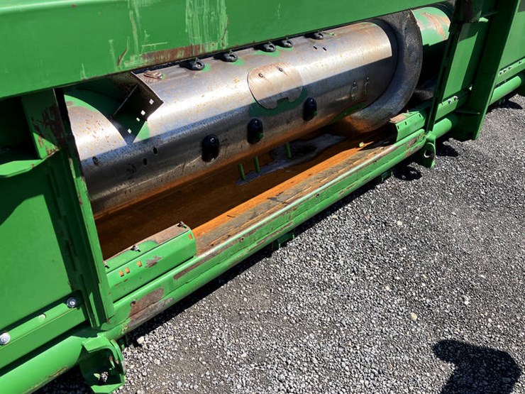 2015-john-deere-635f-image-12