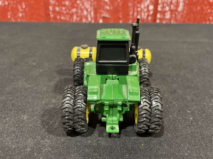 john-deere-8560-image-4