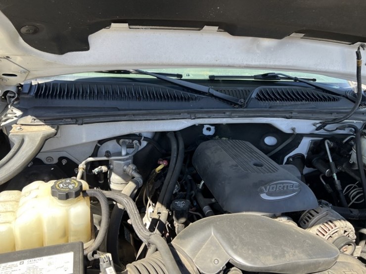2006-chevrolet-silverado-2500-image-25