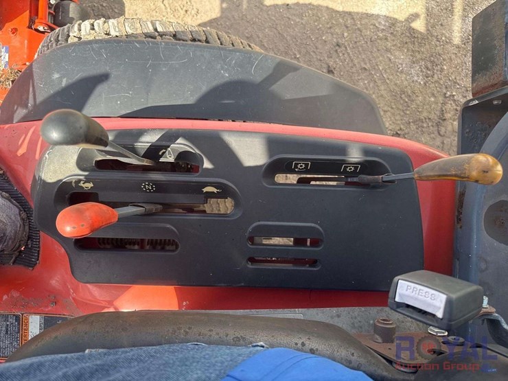 2019-kubota-f3990-image-11