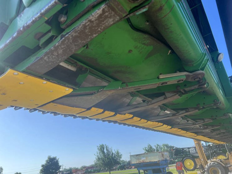2010-john-deere-630f-image-25