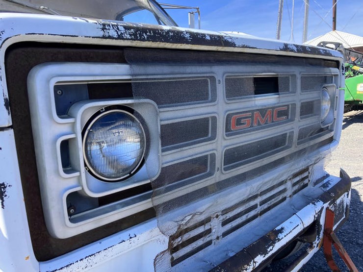 #111477-•-1988-gmc-lime-truck-#v532251-image-7