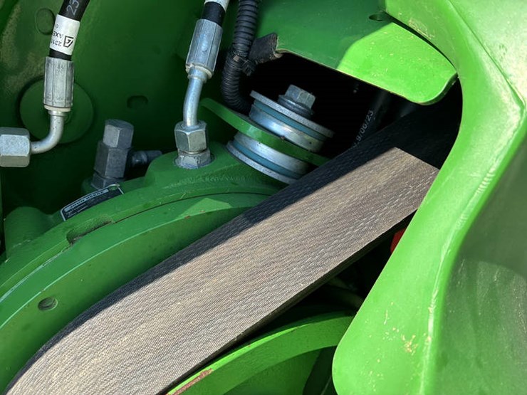 2024-john-deere-s780-image-12