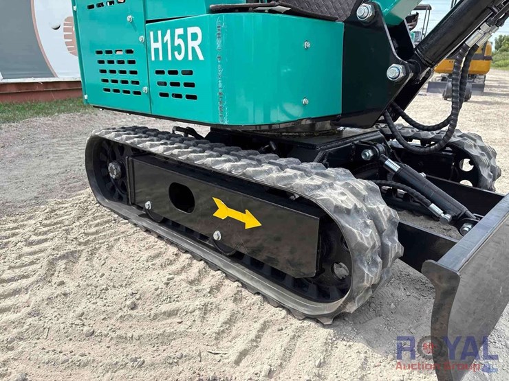 unused-2025-cfg-h15-mini-excavator-image-10