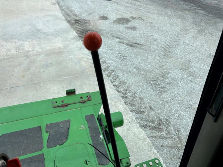 2001-john-deere-9550-image-91