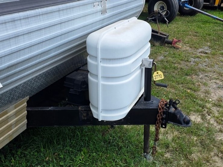 2003-fleetwood-2-axle-camper-(title)-image-6