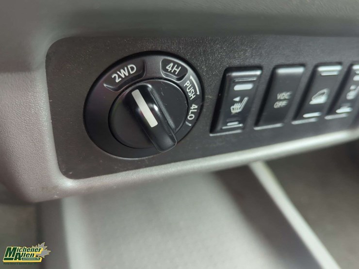 2006-nissan-frontier-image-10